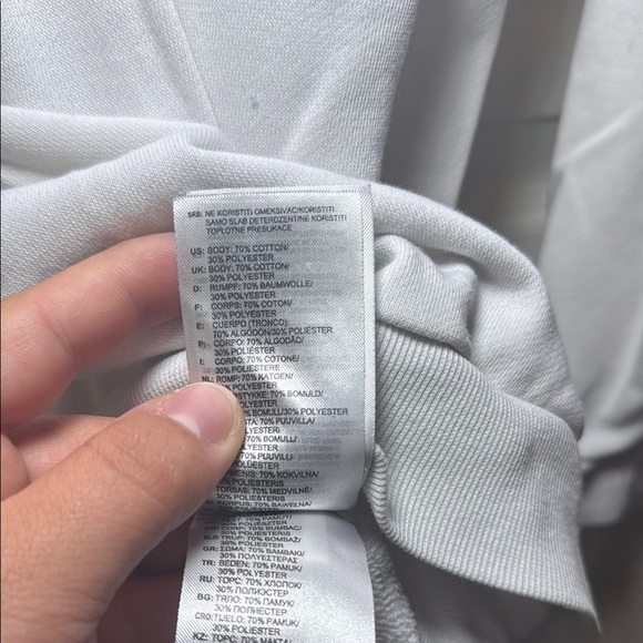 Adidas Woman’s White Crewneck Sweatshirt with Logo Across Back Size Medium - Picture 10 of 10